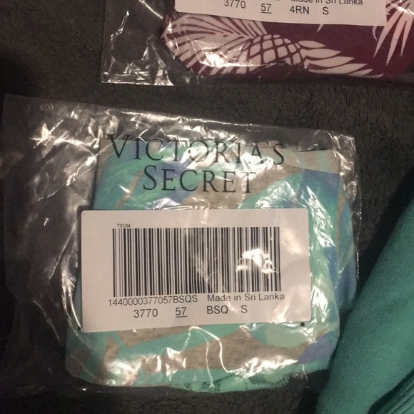 Bundle - Picture 3 of 6